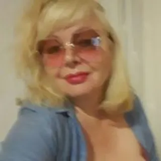 Profile photo of EvelynLoveShy