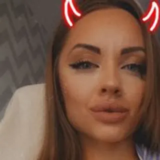 Profile photo of _JenniferBomb