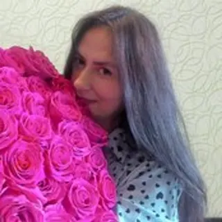 Profile photo of angelaladi