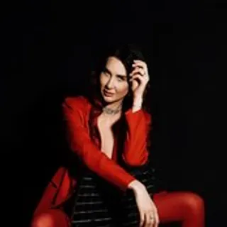 Profile photo of Lady_RedAlexa_