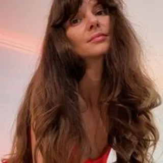 Profile photo of lilyroselyn