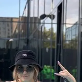Profile photo of maria-li