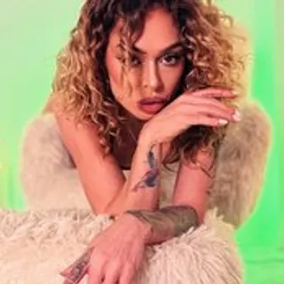 Profile photo of curlynatashaa