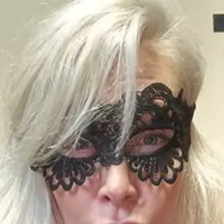 Profile photo of honeyluna7