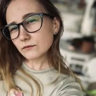 Profile photo of glossybabe