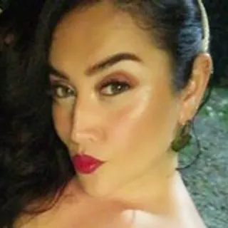 Profile photo of meganhotcurvy