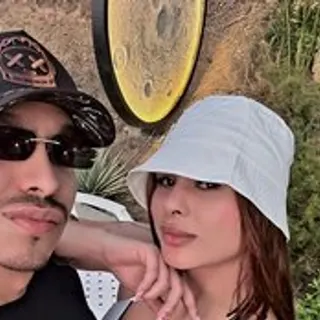 Profile photo of Hot-Couple-69