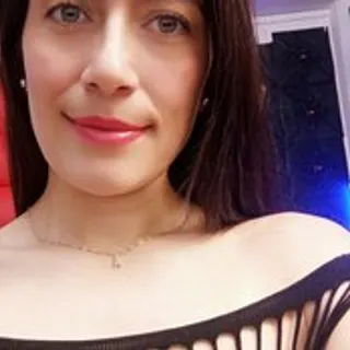 Profile photo of sara69-
