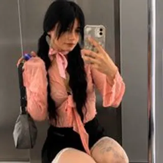 Profile photo of thesluttyfox
