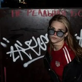 Profile photo of elinapantsoff