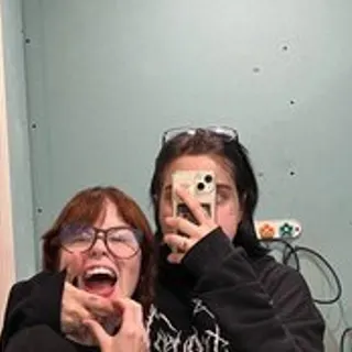 Profile photo of aliceandmia