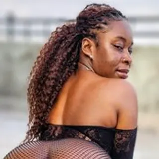 Profile photo of miabloom21