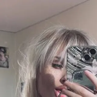 Profile photo of lizzucrown