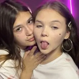 Profile photo of twolesbybaby