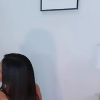 Profile photo of bellahadid
