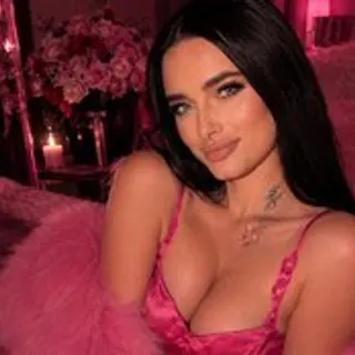 Profile photo of adeletease