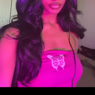 Profile photo of Petite Siren