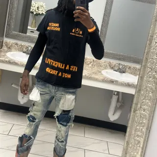 Profile photo of Hood🏚Hippy💨