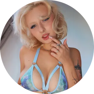 Profile photo of 𝑳𝒖𝒎𝒊𝒏𝒂𝒕𝒓𝒊𝒂 ♡