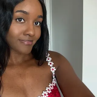 Profile photo of Krystal OnlyFans.com/carameldollvip