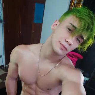 Profile photo of Alex 🔥