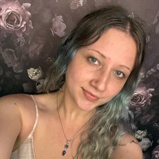 Profile photo of Lynn