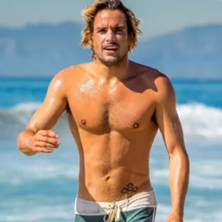 Profile photo of Tyler Nixon