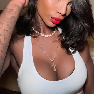 Profile photo of Liz Samantha