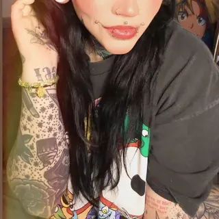 Profile photo of 🖤 goddess ali