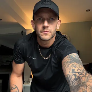 Profile photo of 𝗡𝗼𝗿𝘁𝗵𝗪𝗲𝘀𝘁𝗖𝗵𝗮𝘃𝘀 💦