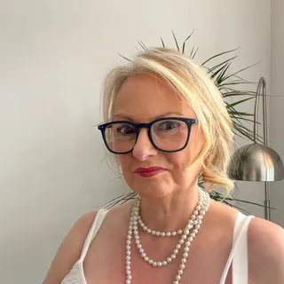 Profile photo of Courtesan Annabel