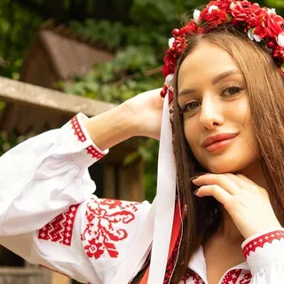Profile photo of Mia Kvitka🌻