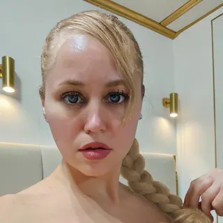 Profile photo of luxiana_sexy