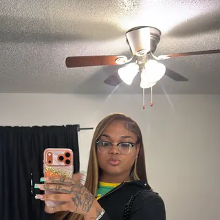 Profile photo of RUBY 🤓 .