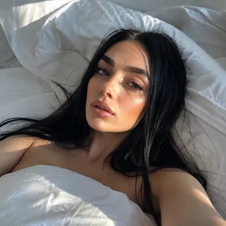 Profile photo of Issy