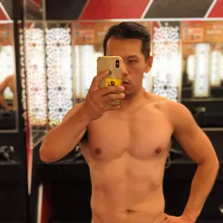 Profile photo of 徐英雄(健身肌肉單親爸)