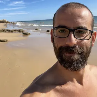 Profile photo of Lino Martins Yoga