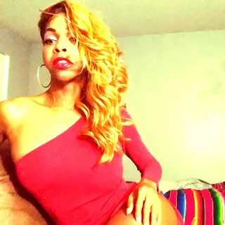 Profile photo of QueenDingaling