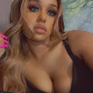 Profile photo of Savannah Skye