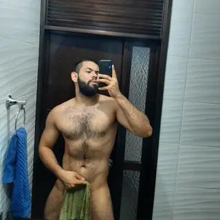 Profile photo of Alexander Rojo.