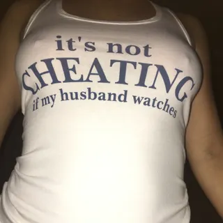 Profile photo of unsuspectedhotwife