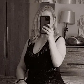 Profile photo of Housewifegonebad