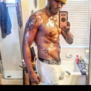 Profile photo of Unclehotmess
