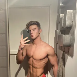Profile photo of Deanyoung_