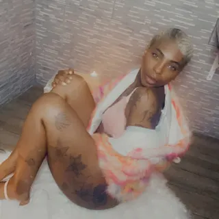 Profile photo of London_dior1