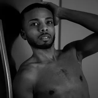 Profile photo of DJ_Travvy_Trav