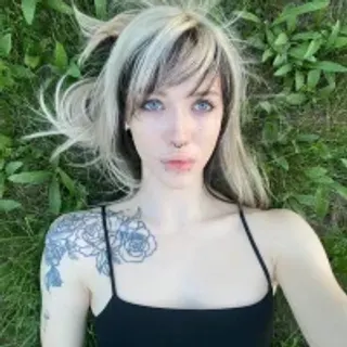 Profile photo of elyyyra