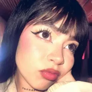 Profile photo of peachy_x