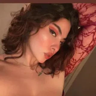 Profile photo of mia_pembroke_