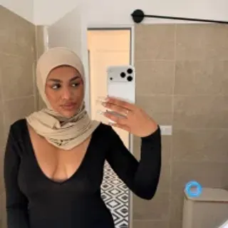 Profile photo of nadiabnssd